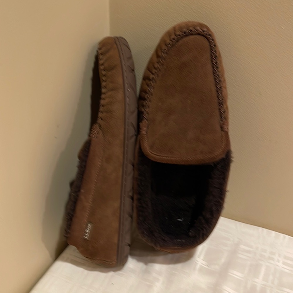 L.L. Bean wicked good slippers Mens 14